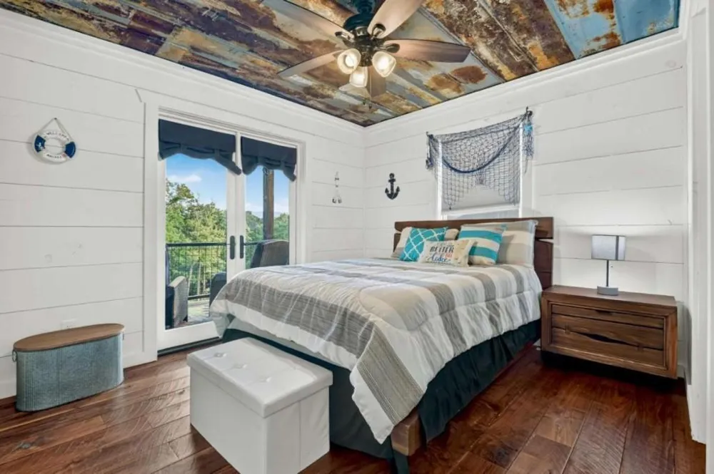66 Rome Point Blue Ridge, GA 30513