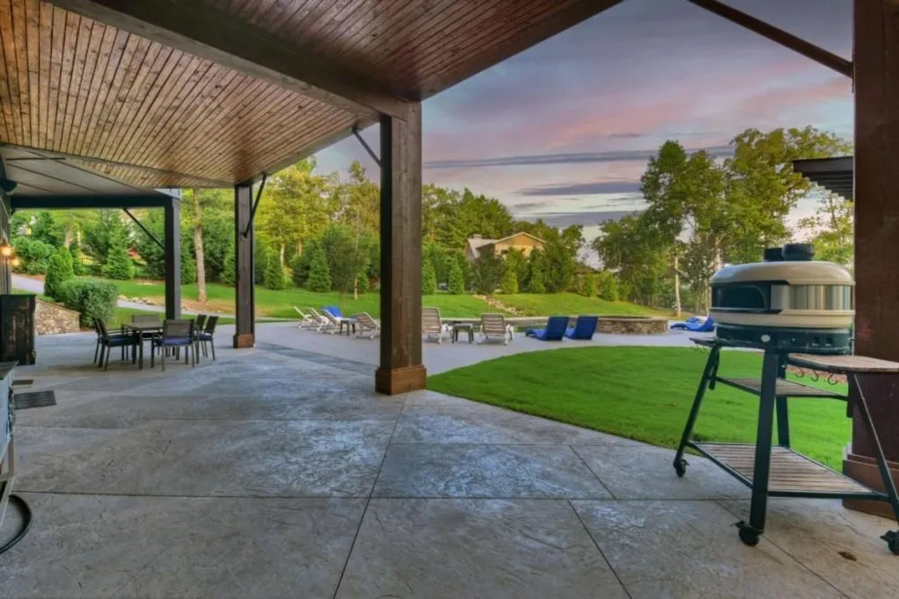 66 Rome Point Blue Ridge, GA 30513