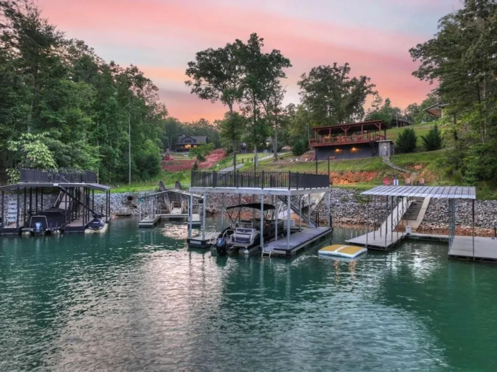 66 Rome Point Blue Ridge, GA 30513