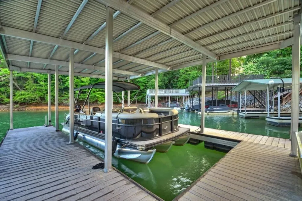 66 Rome Point Blue Ridge, GA 30513