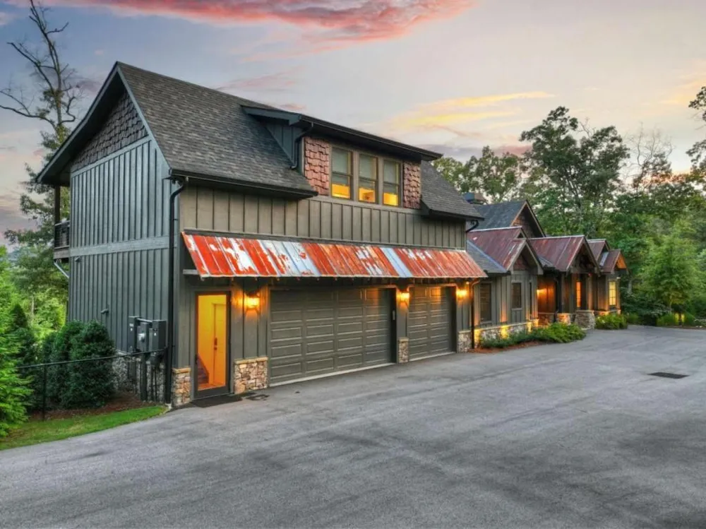 66 Rome Point Blue Ridge, GA 30513