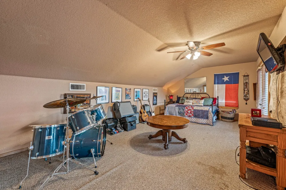 475 Magic Valley Bluff Dale, TX 76433