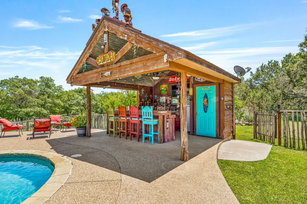 475 Magic Valley Bluff Dale, TX 76433