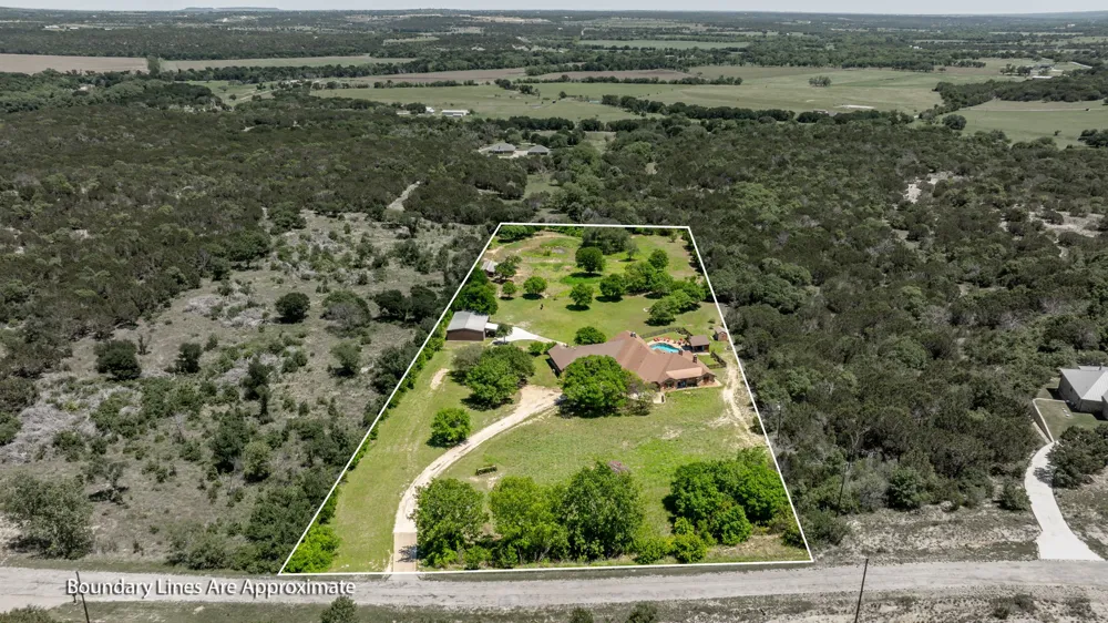 475 Magic Valley Bluff Dale, TX 76433