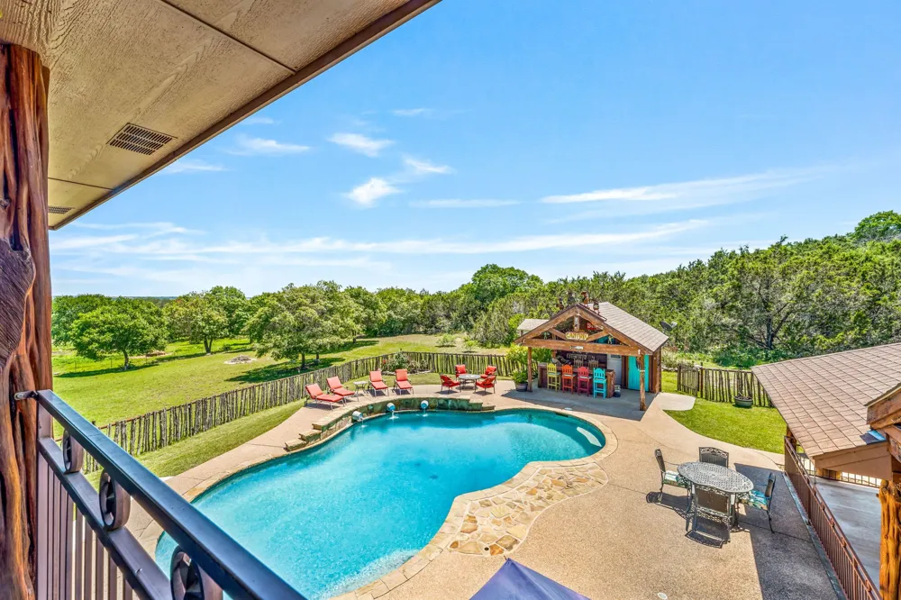 475 Magic Valley Bluff Dale, TX 76433