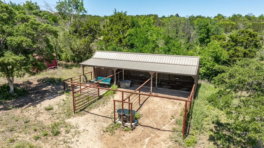 475 Magic Valley Bluff Dale, TX 76433
