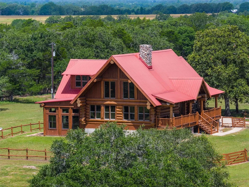 200 Fayetteville Farms Fayetteville, TX 78940