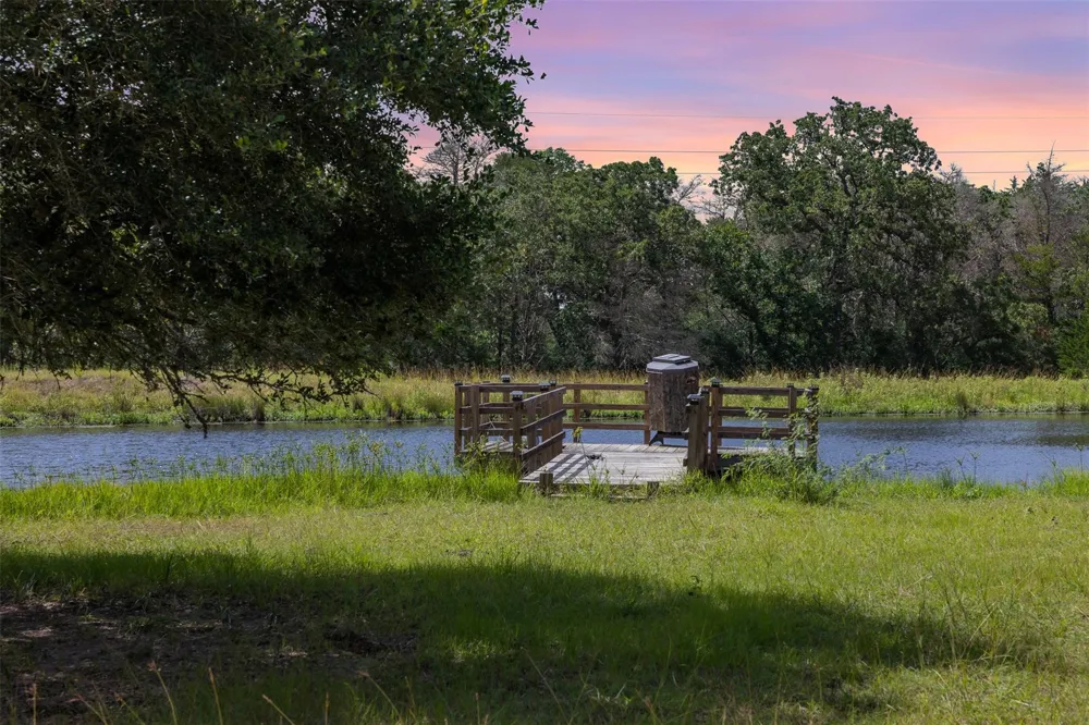 200 Fayetteville Farms Fayetteville, TX 78940
