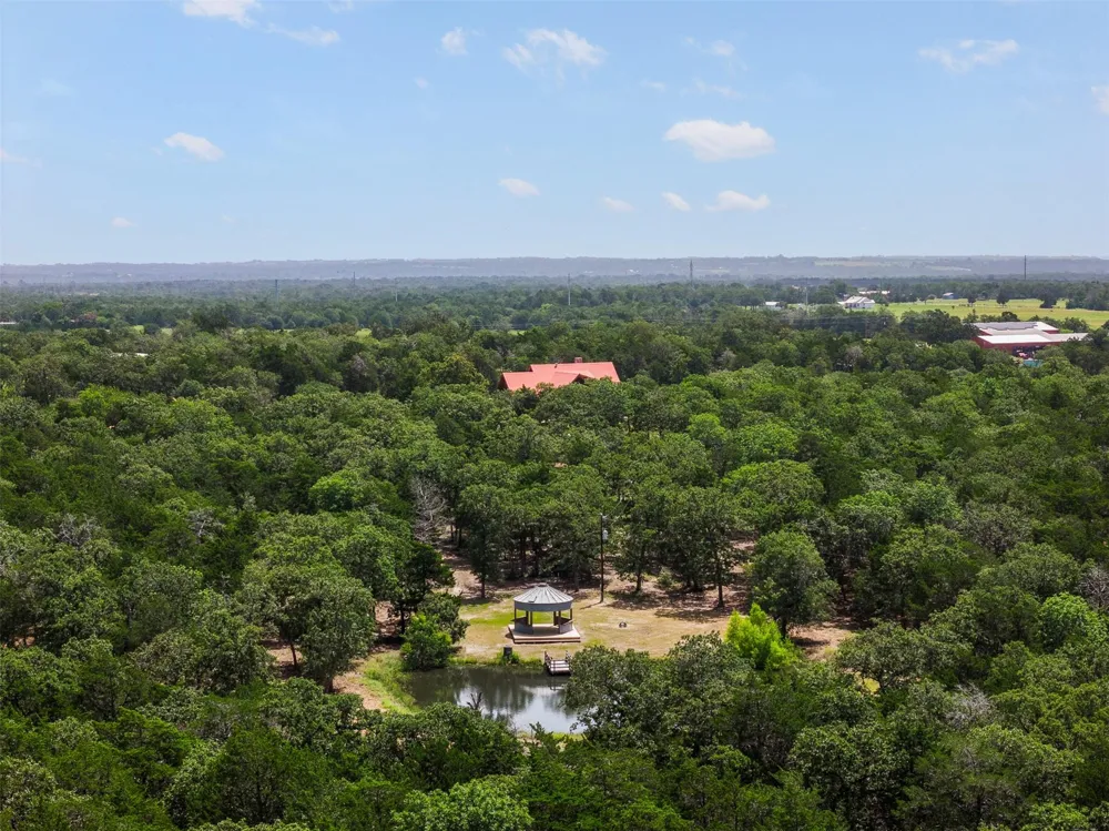 200 Fayetteville Farms Fayetteville, TX 78940