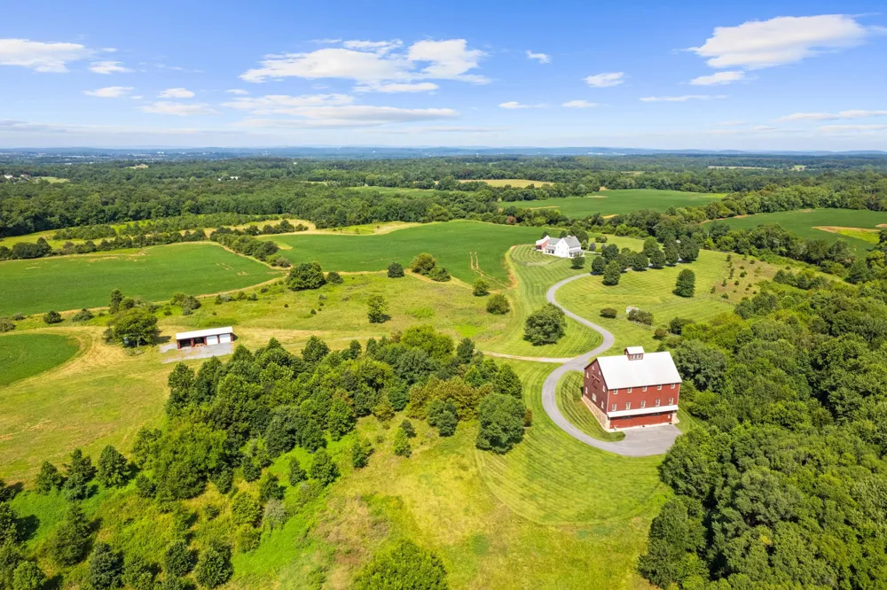 21100 W OFFUTT ROAD Poolesville, MD 20837