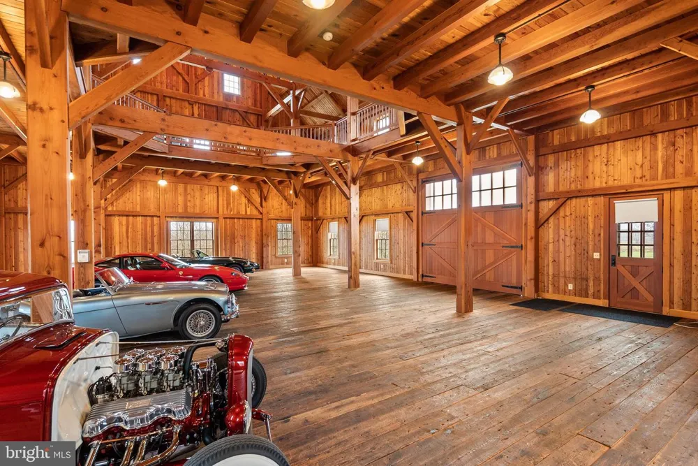 21100 W OFFUTT ROAD Poolesville, MD 20837