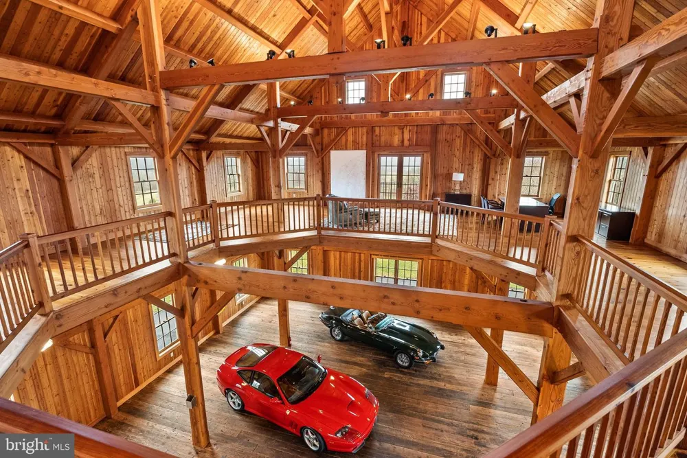 21100 W OFFUTT ROAD Poolesville, MD 20837