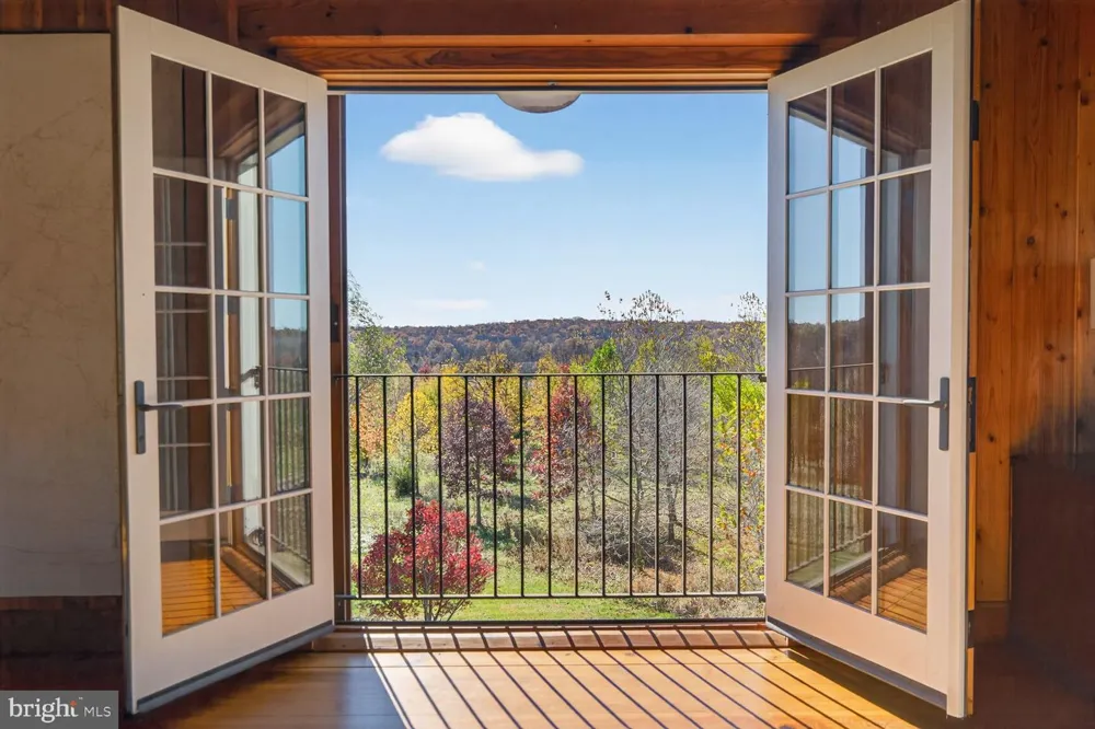 21100 W OFFUTT ROAD Poolesville, MD 20837