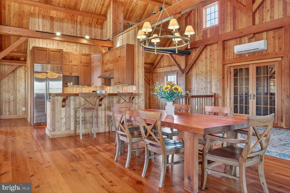 21100 W OFFUTT ROAD Poolesville, MD 20837