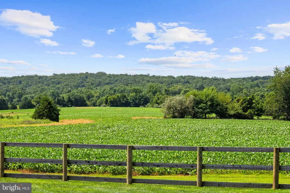 21100 W OFFUTT ROAD Poolesville, MD 20837