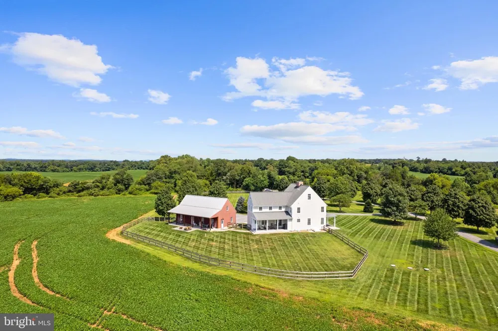 21100 W OFFUTT ROAD Poolesville, MD 20837