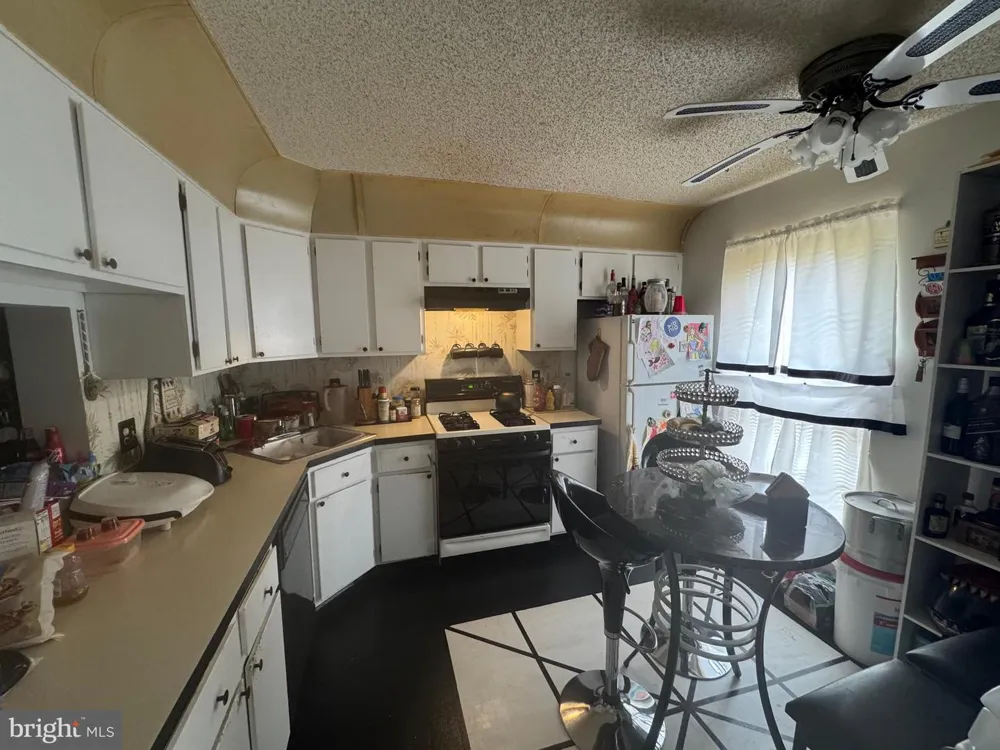 172 MATTIX RUN Absecon, NJ 08205