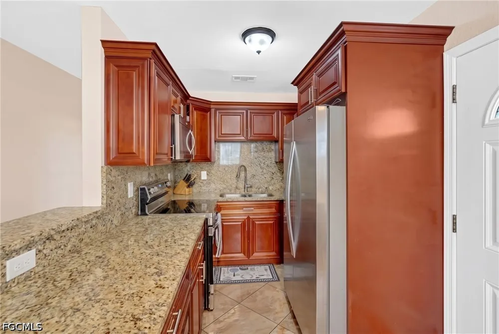 Maple Drive Fort Myers, FL 33907