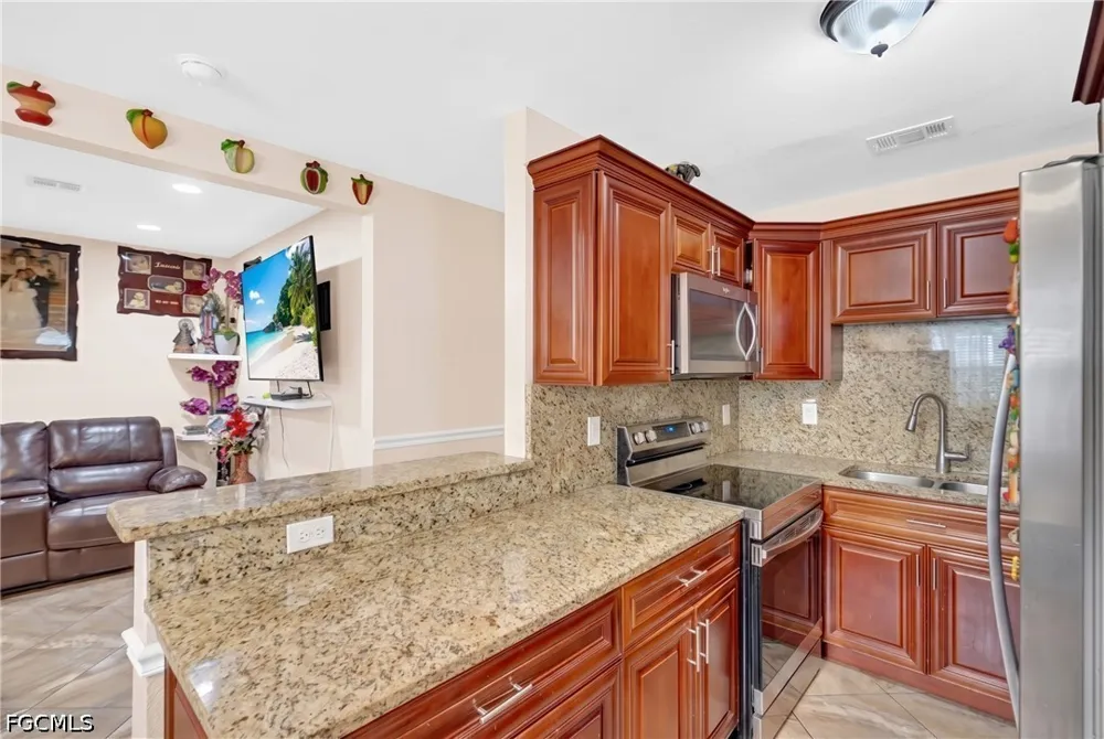 Maple Drive Fort Myers, FL 33907