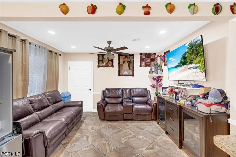 Maple Drive Fort Myers, FL 33907
