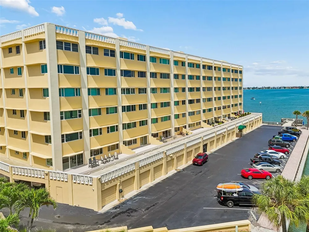 100 BLUFF VIEW DRIVE #509C Belleair Bluffs, FL 33770