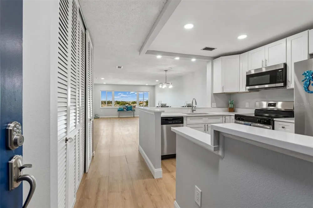 100 BLUFF VIEW DRIVE #509C Belleair Bluffs, FL 33770