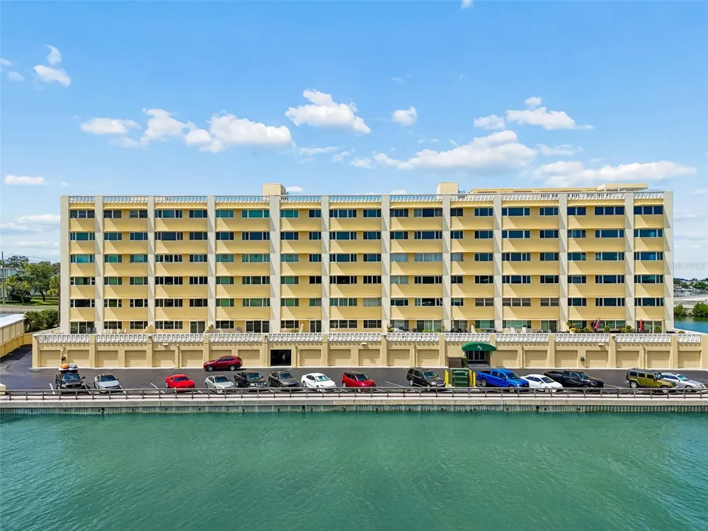 100 BLUFF VIEW DRIVE #509C Belleair Bluffs, FL 33770
