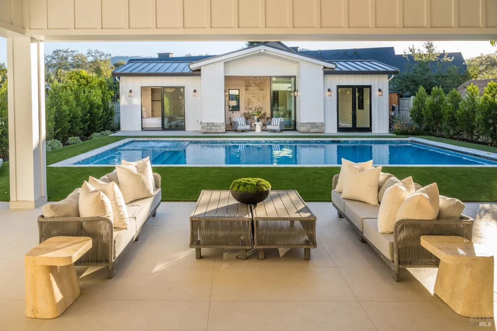 1547 Allyn Avenue St. Helena, CA 94574