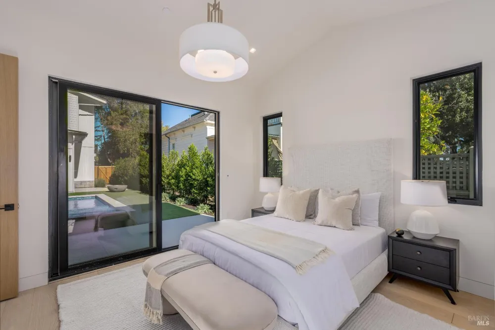 1547 Allyn Avenue St. Helena, CA 94574