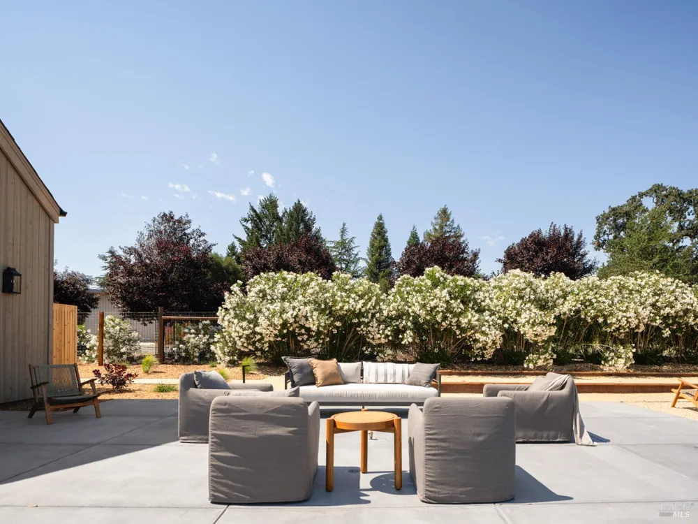 12311 Adine Court Glen Ellen, CA 95442