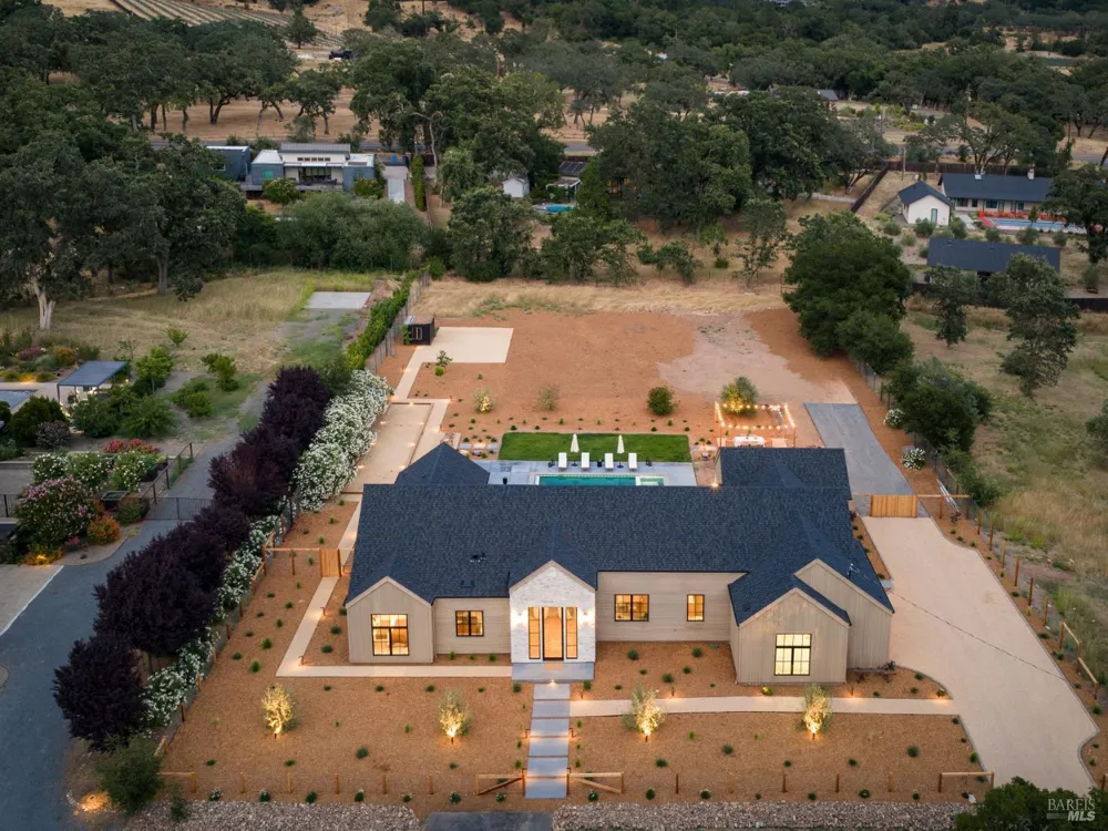 12311 Adine Court Glen Ellen, CA 95442