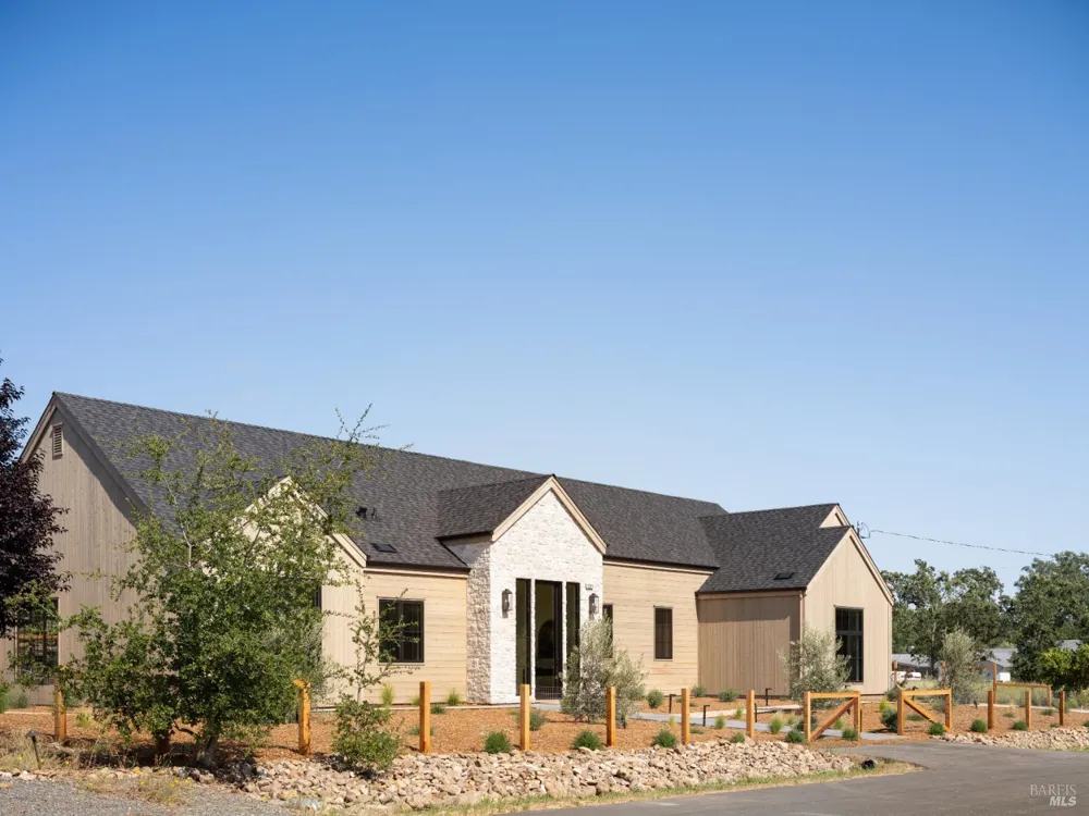 12311 Adine Court Glen Ellen, CA 95442
