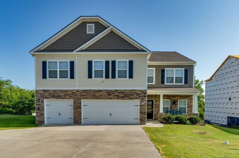 646 Lakeshore Drive