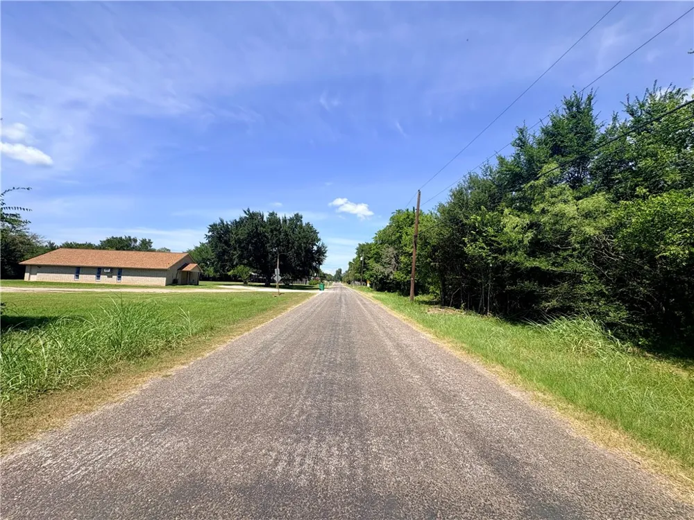 Crennan Lane Hearne, TX 77859