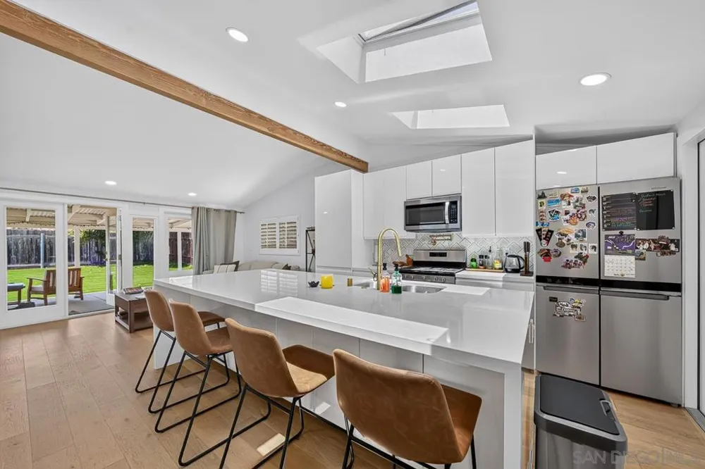 2634 Marathon Dr. San Diego, CA 92123