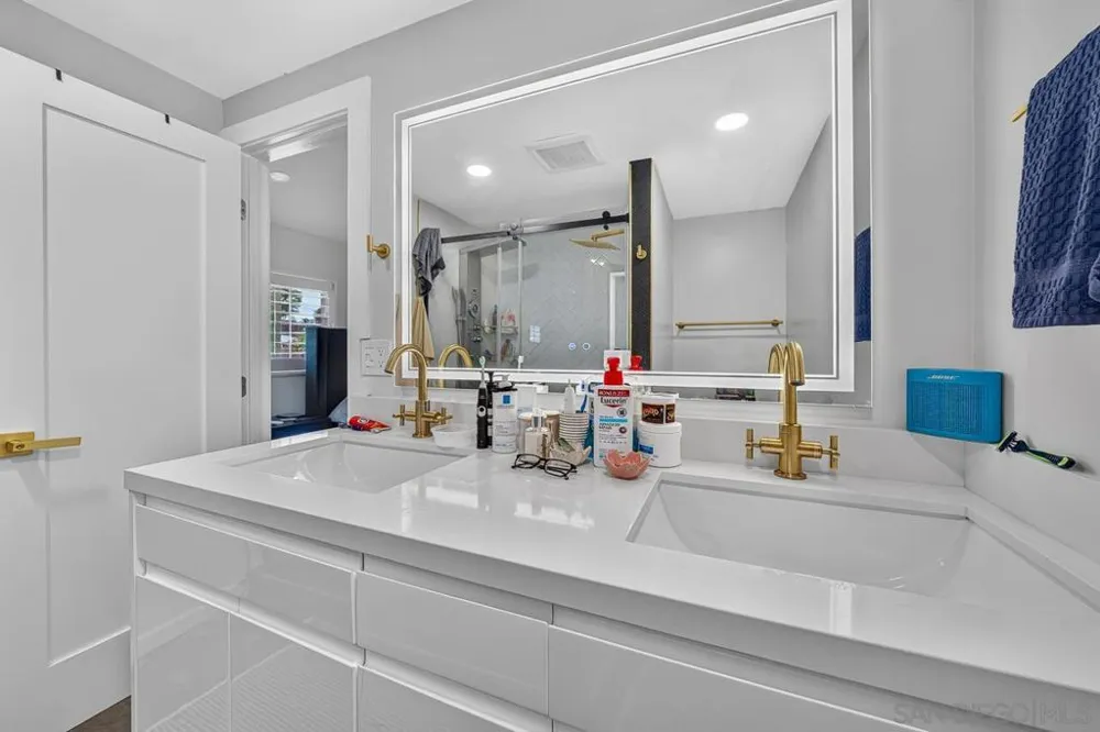 2634 Marathon Dr. San Diego, CA 92123