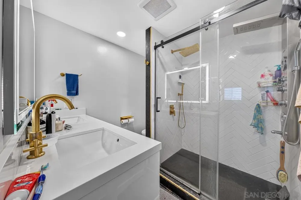 2634 Marathon Dr. San Diego, CA 92123