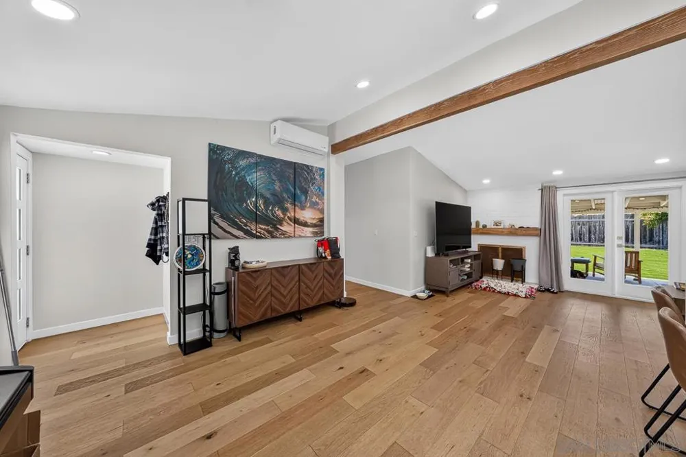 2634 Marathon Dr. San Diego, CA 92123