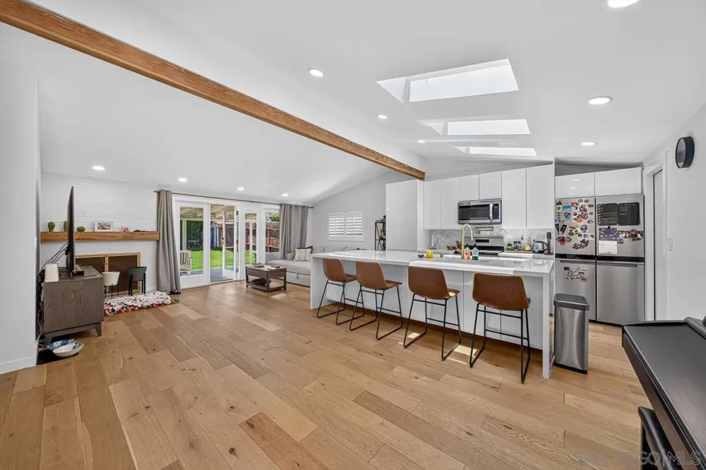 2634 Marathon Dr. San Diego, CA 92123