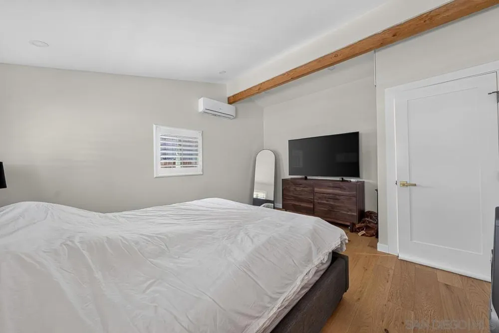 2634 Marathon Dr. San Diego, CA 92123