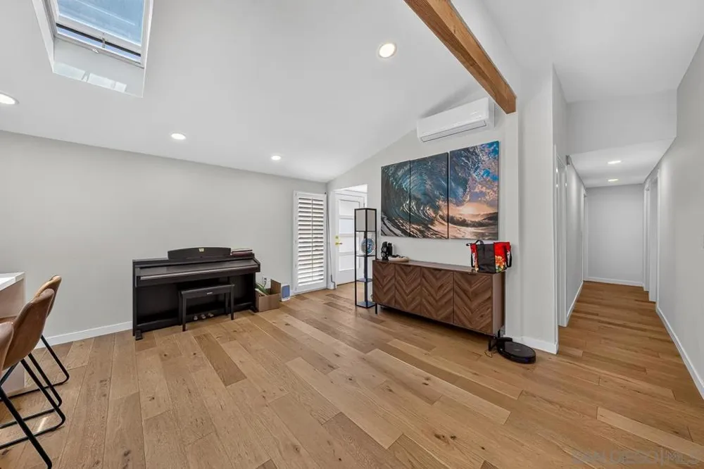 2634 Marathon Dr. San Diego, CA 92123