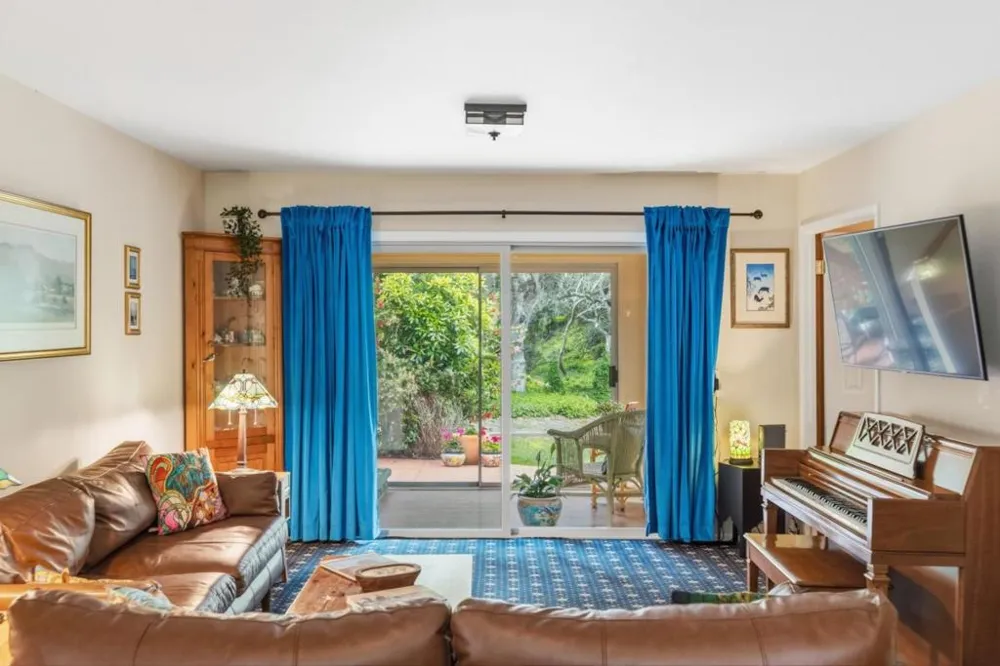 25193 Flanders Drive Carmel, CA 93923