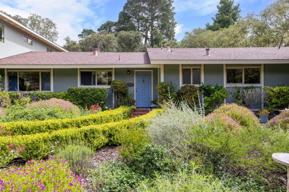 25193 Flanders Drive Carmel, CA 93923