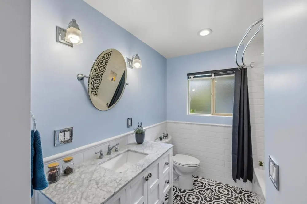 25193 Flanders Drive Carmel, CA 93923