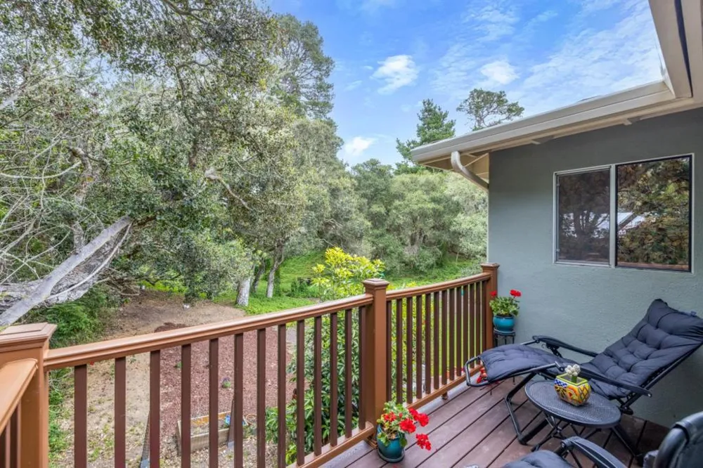 25193 Flanders Drive Carmel, CA 93923