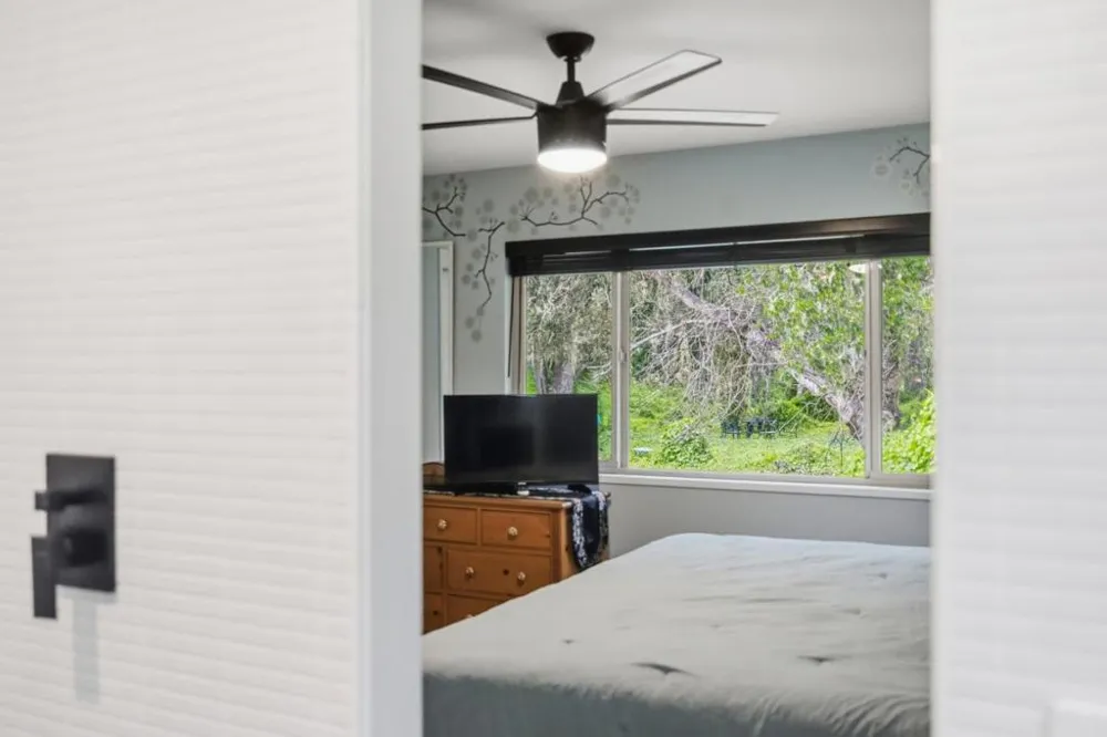 25193 Flanders Drive Carmel, CA 93923