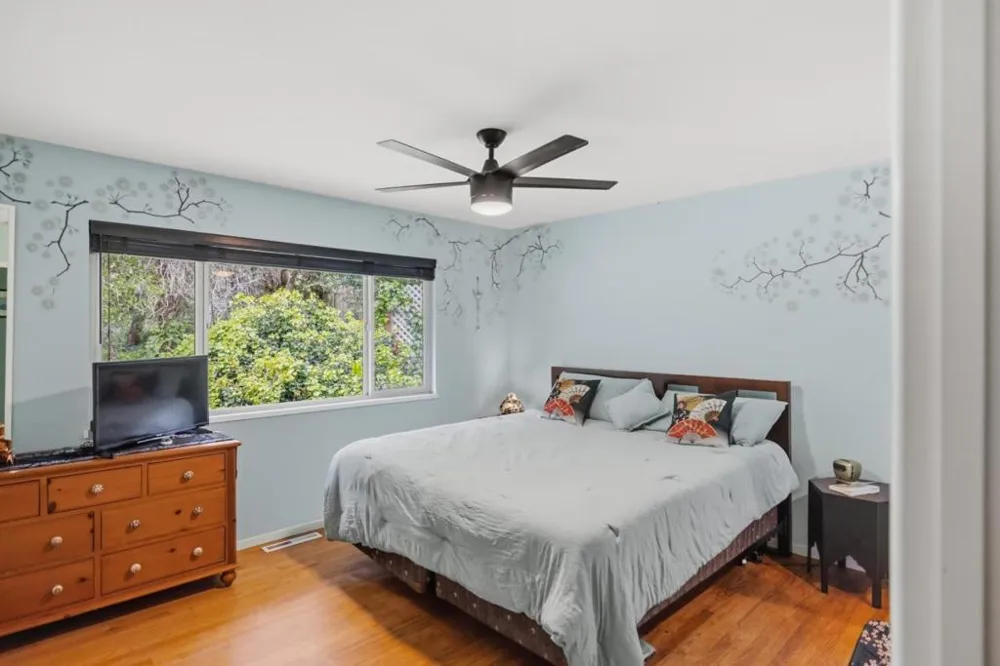 25193 Flanders Drive Carmel, CA 93923