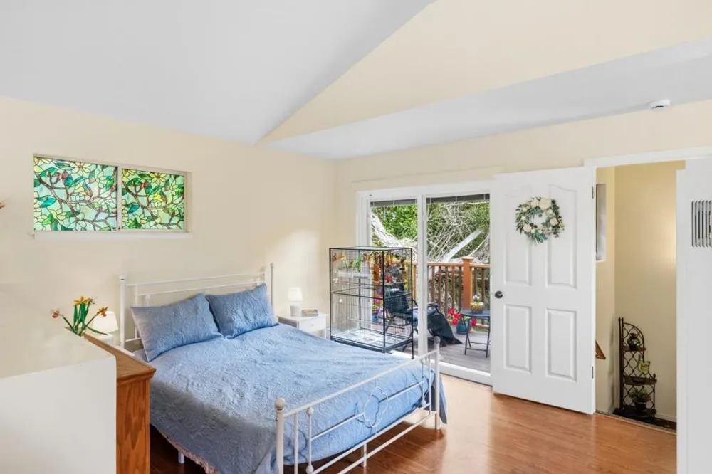 25193 Flanders Drive Carmel, CA 93923
