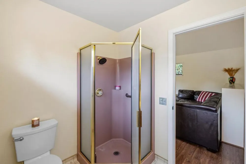 25193 Flanders Drive Carmel, CA 93923