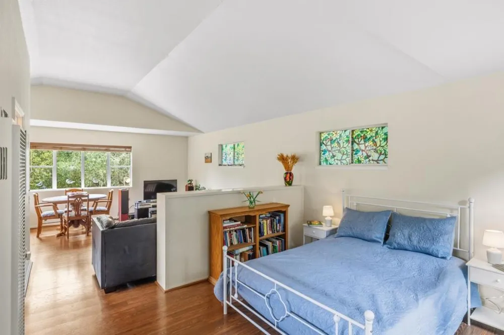 25193 Flanders Drive Carmel, CA 93923